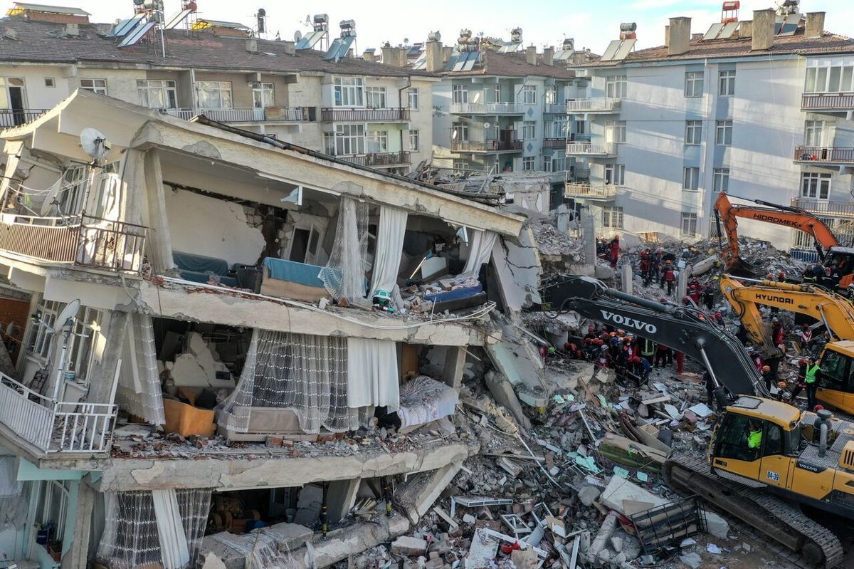 تشکیل پرونده قضایی به دنبال کم‌کاری مسئولان  در زلزله ترکیه